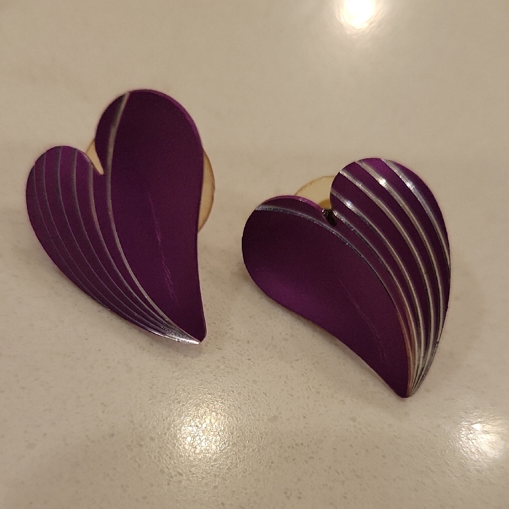 80s Vintage Purple Heart Earrings